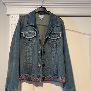 Stylish Denim Jacket with Embellished Hem